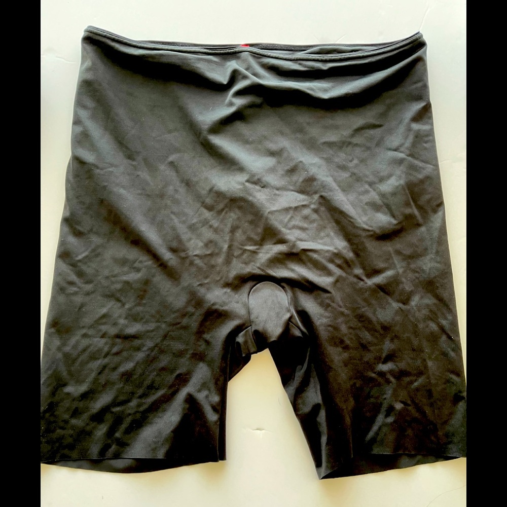 Spanx shorts 1x